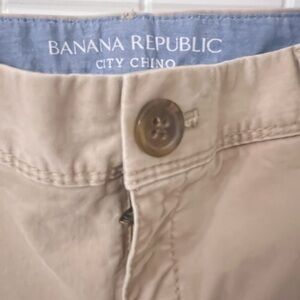 Banana Republic City Chino Pants in Beige